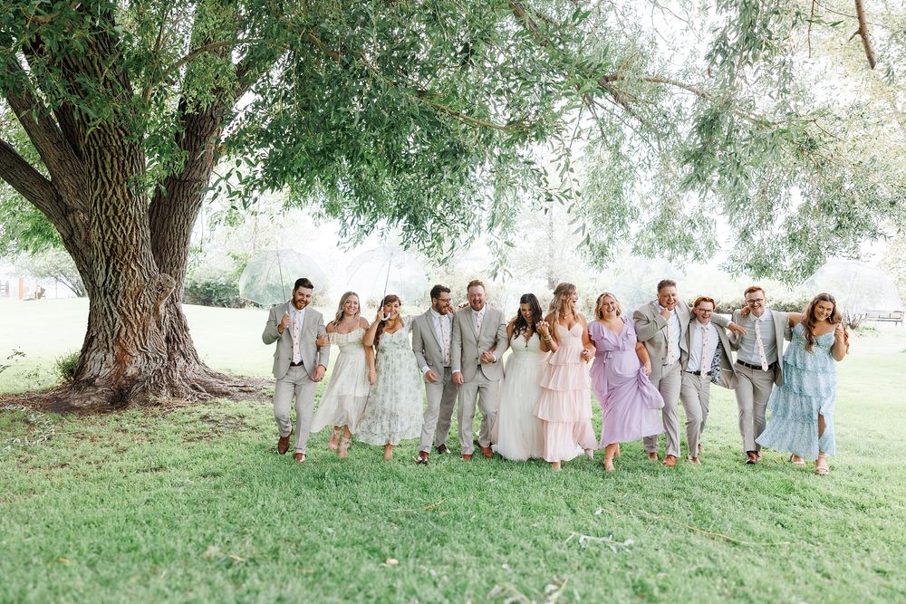 Summerland and Penticton Wedding photographer.  South Okanagan weddings.  Vineyard weddings.