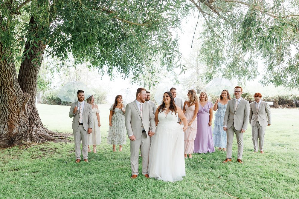 Summerland and Penticton Wedding photographer.  South Okanagan weddings.  Vineyard weddings.