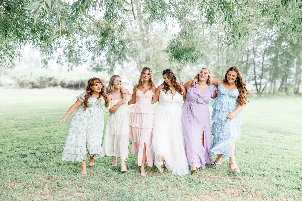 Summerland and Penticton Wedding photographer.  South Okanagan weddings.  Vineyard weddings.