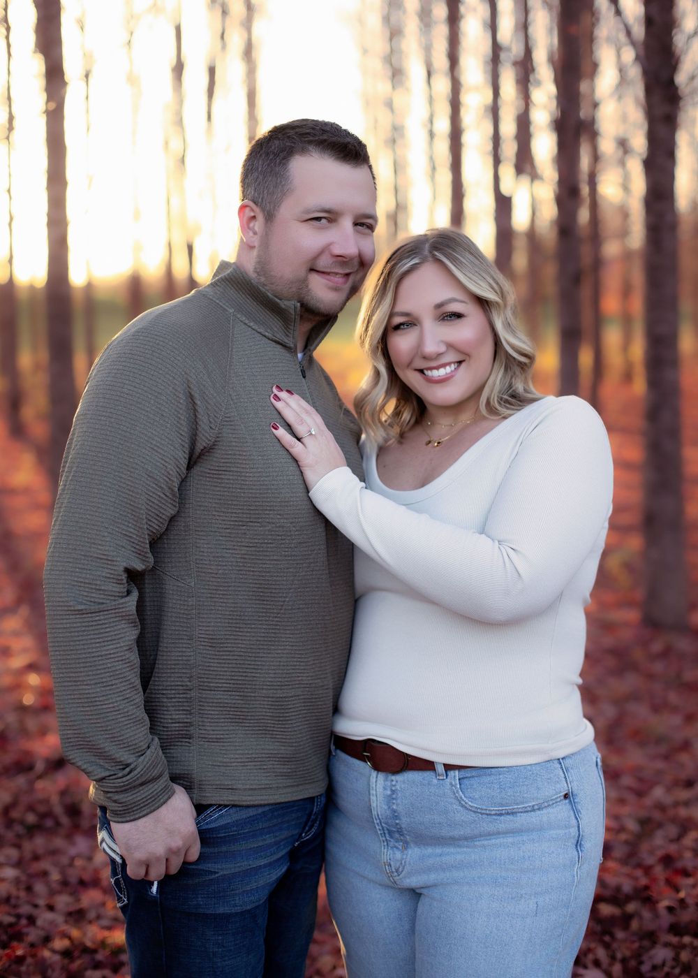 family photographer outdoors natural light fall Jessica Roth Photography Janesville Wisconsin Professional Photographer dogs welcome
