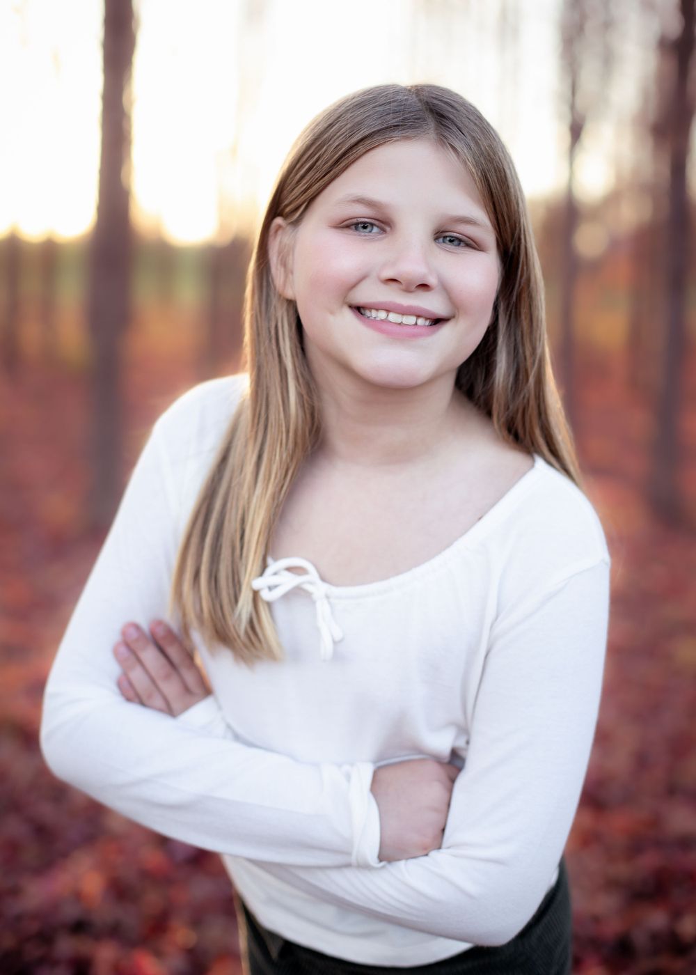 family photographer outdoors natural light fall Jessica Roth Photography Janesville Wisconsin Professional Photographer dogs welcome