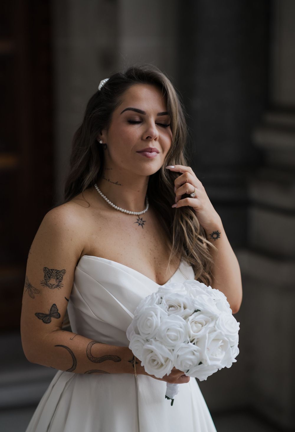 Melbourne's premier wedding photographer blending timeless elegance with modern romanticism. Melbourne parliament house wedding photography