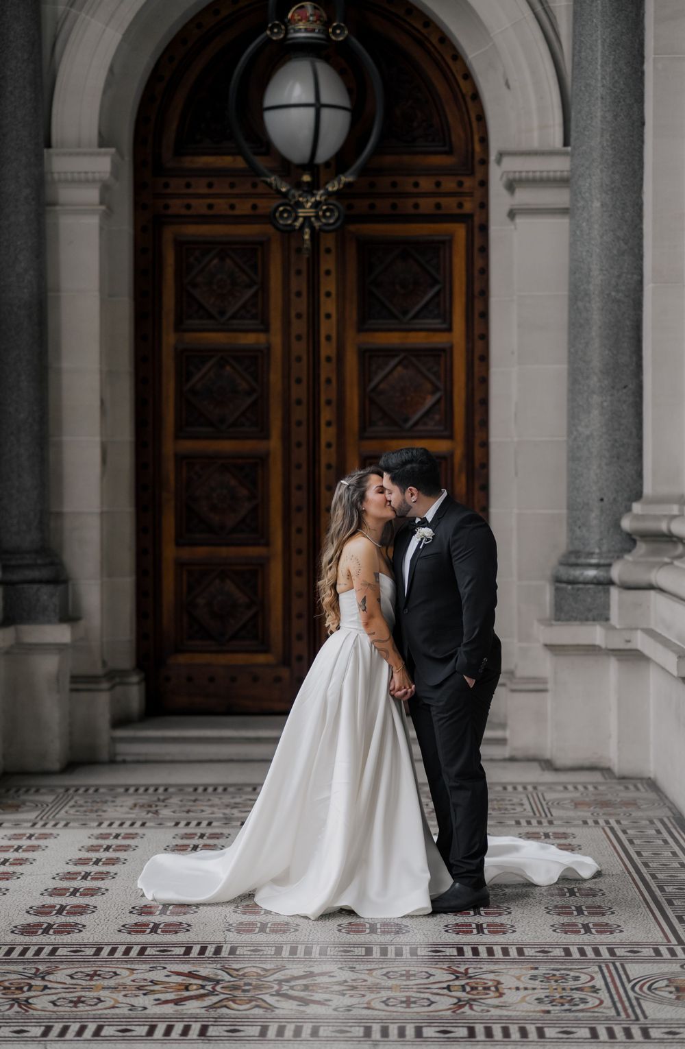 Melbourne's premier wedding photographer blending timeless elegance with modern romanticism. Melbourne parliament house wedding photography