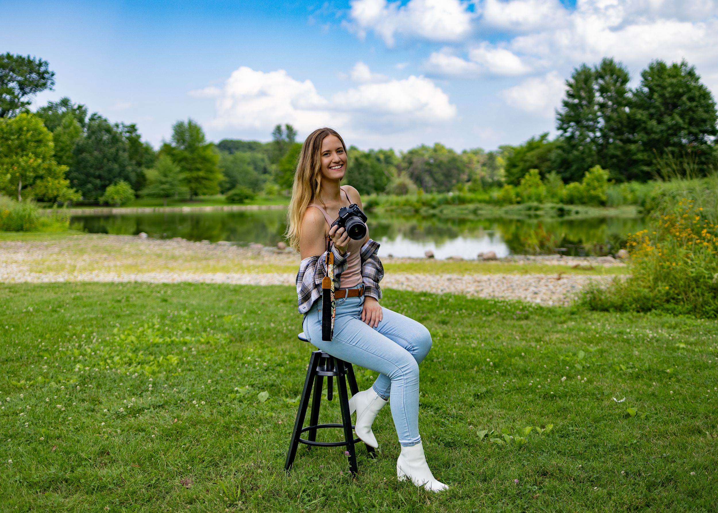 Portrait photography natural outdoor backdrop in forest park, St. Louis, MO