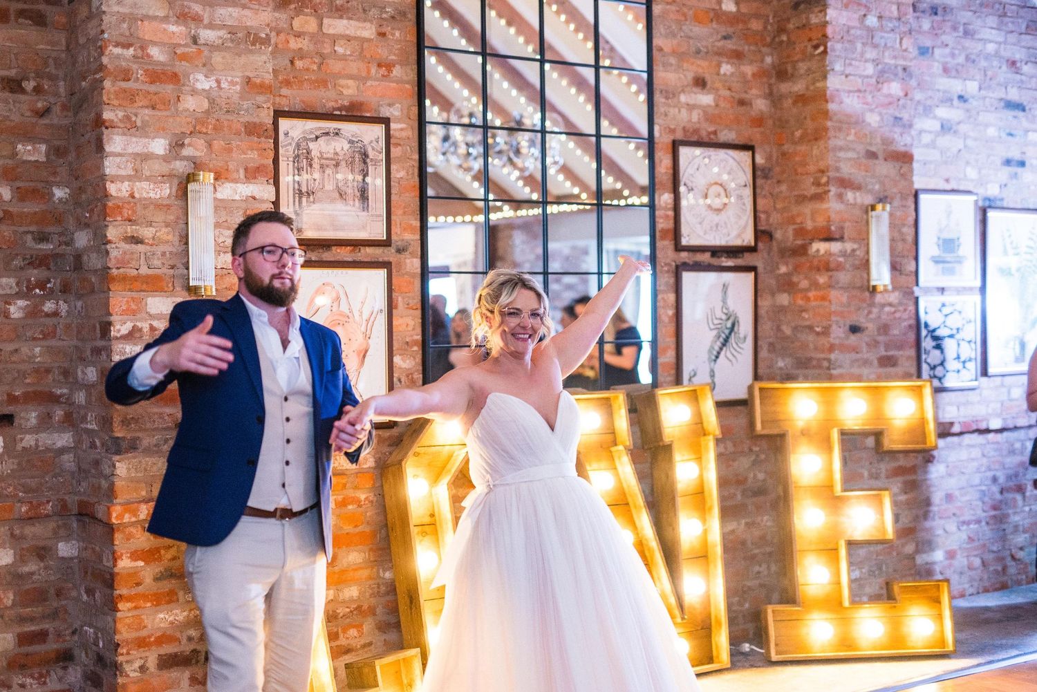 Natural and relaxed budget-friendly wedding photography at The Crows Nest, The Waterfront, Barton Marina