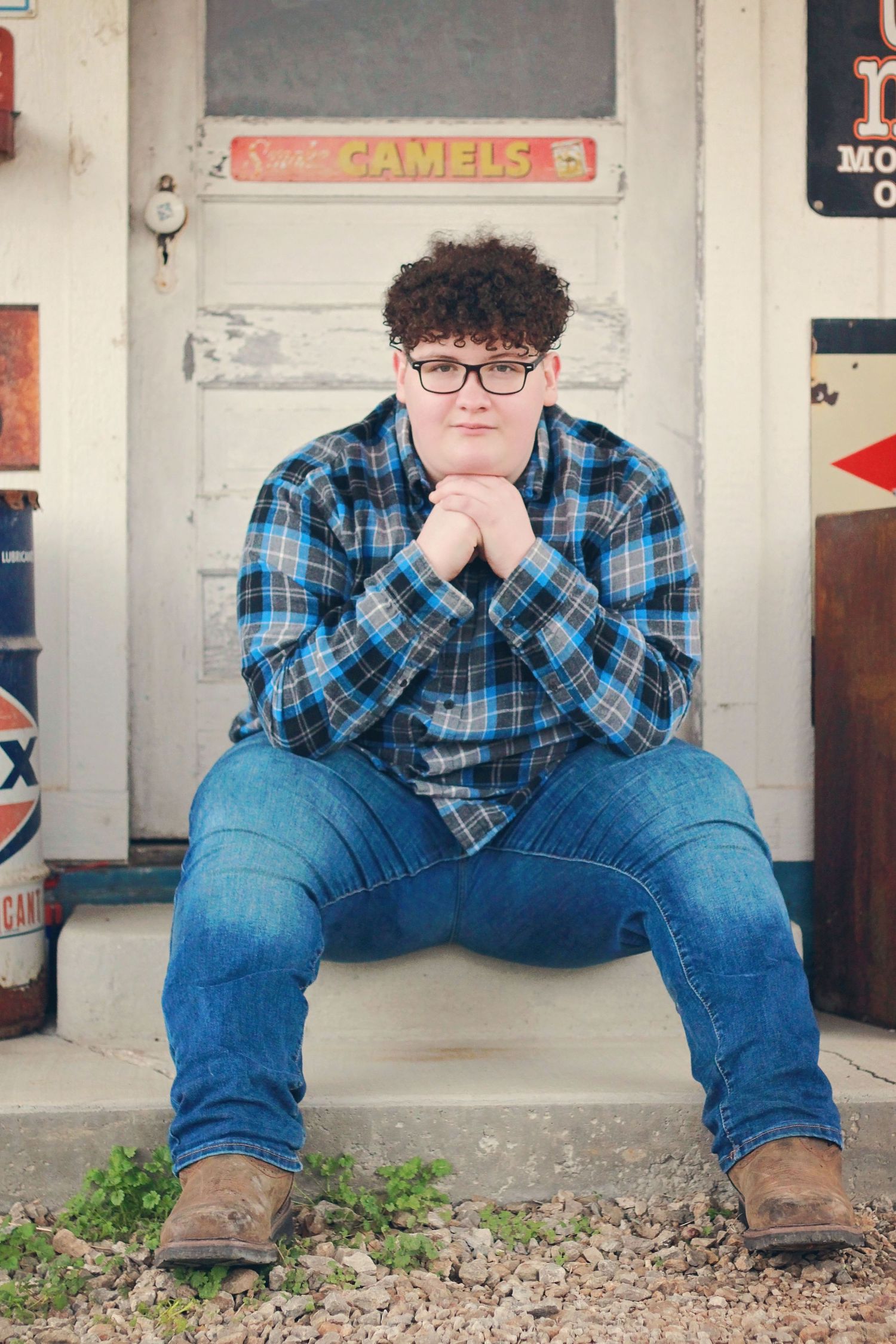southeast-ks-senior-portrait-outdoor