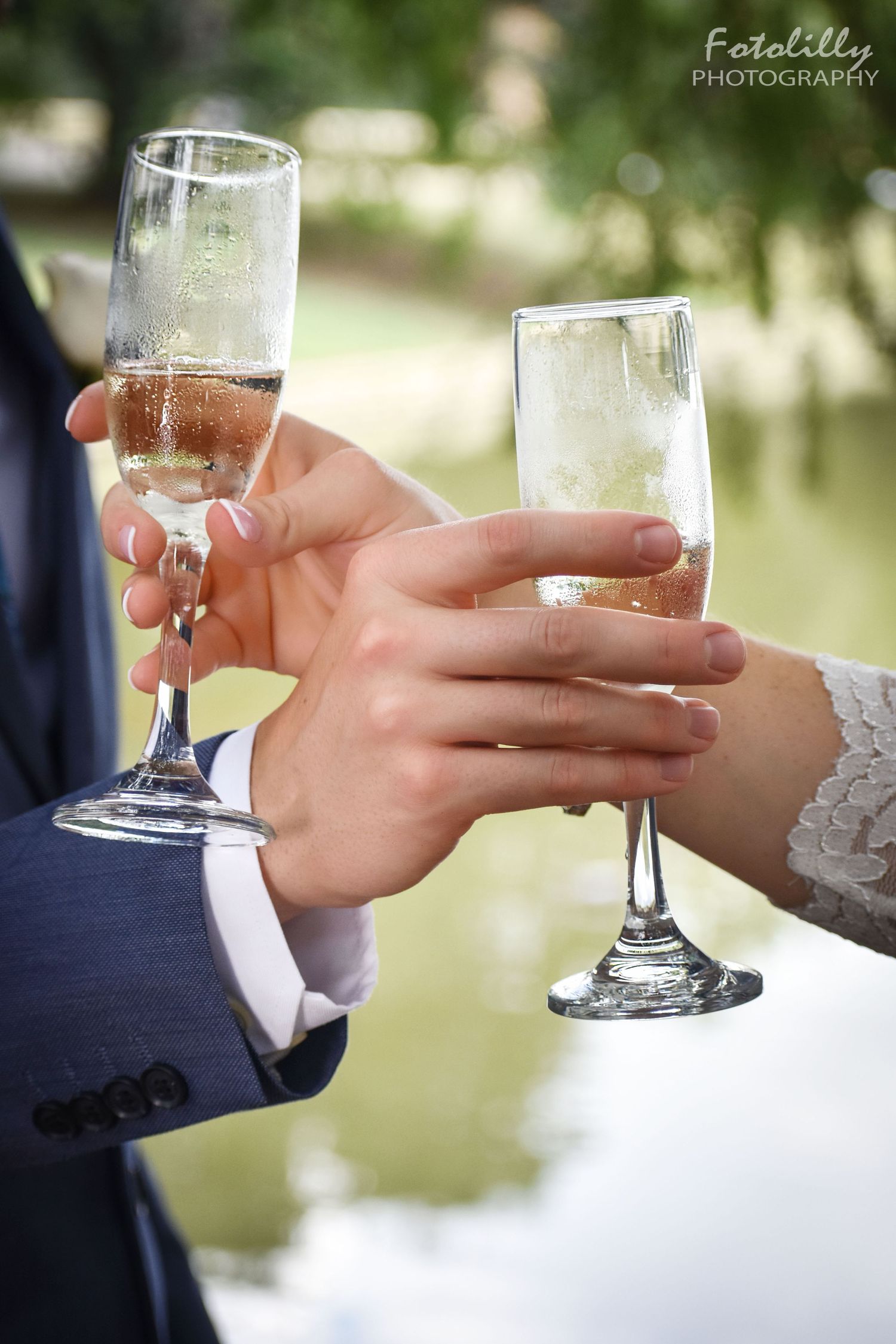 DFW's Best Wedding Photographers Best Wedding Photography Packages Dallas Wedding Photographer fotolilly photography DFW's Best Photographer