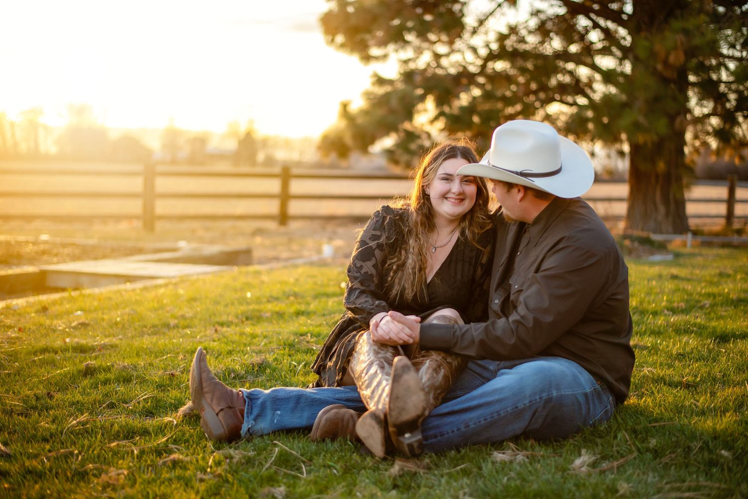 An engaged couple pose for their engagement photoshoot in Kittitas, Washington.