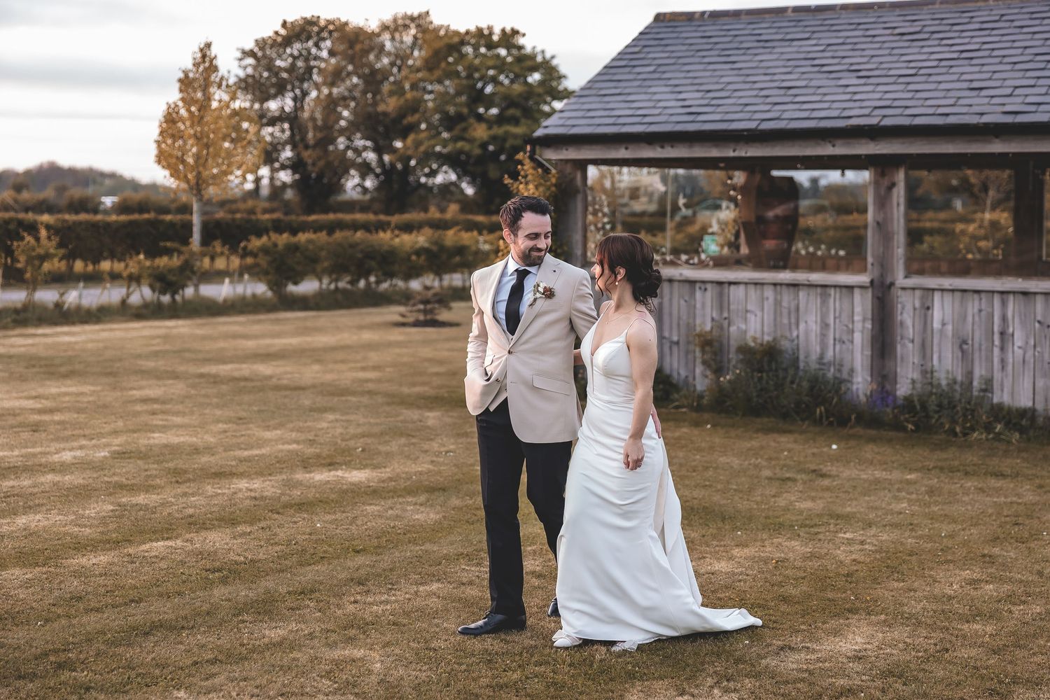 A relaxed documentary approach to couple photography at Beverley Barn.