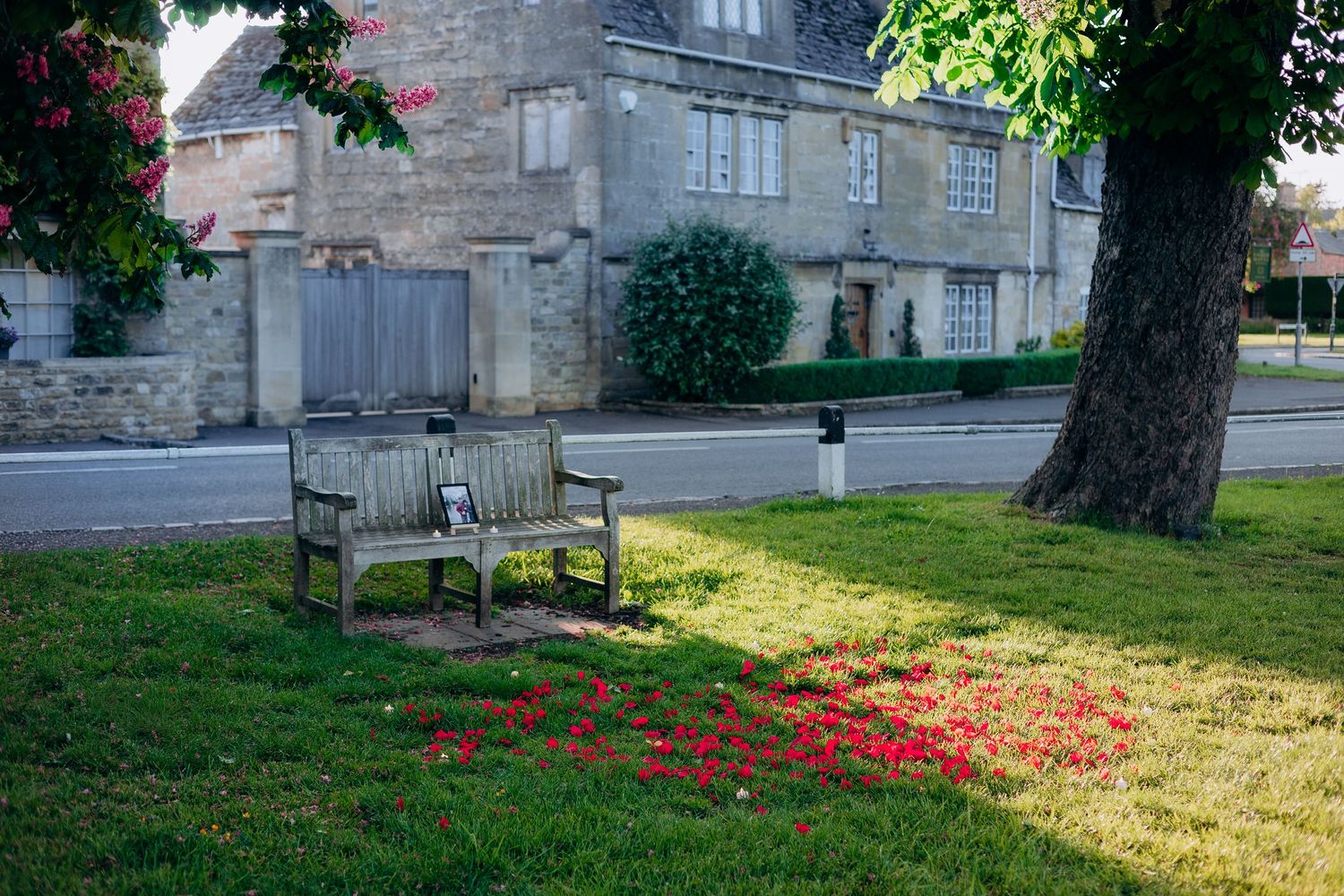 Cotswolds proposal photographer documenting a golden hour proposal.
