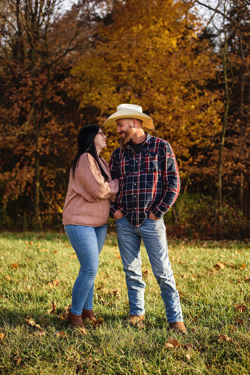 Lafayette Indiana photographer, Delphi Indiana photographer, family photographer. family photos, couple photos