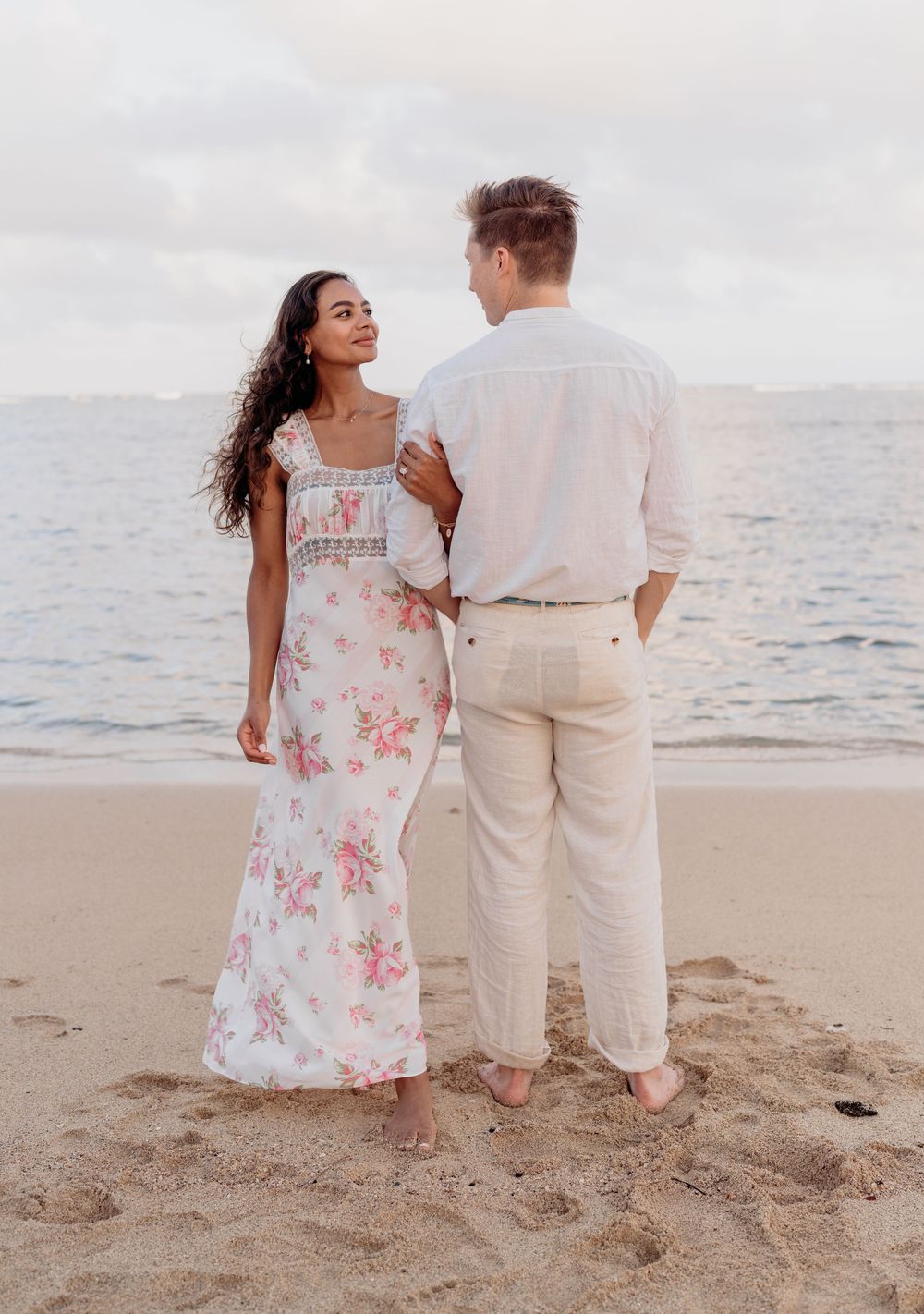Hawaii Oahu sunrise sunset beach proposal engagement wedding couple family photoshoot photography