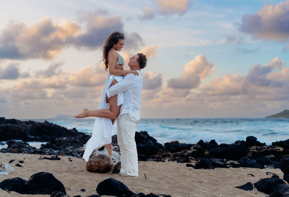 Wedding photographer Oahu Hawaii
Couple Photoshoot 
wedding at the beach photoshoot
Beach wedding Oahu Hawaii
Beach ceremony Oahu Hawaii