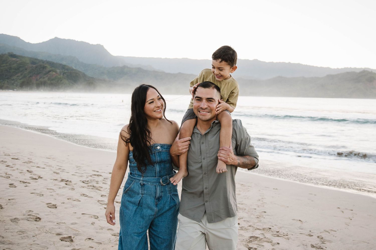 Kauai family photography, Family photos, Authentic connections, Young families, Kids, Parents