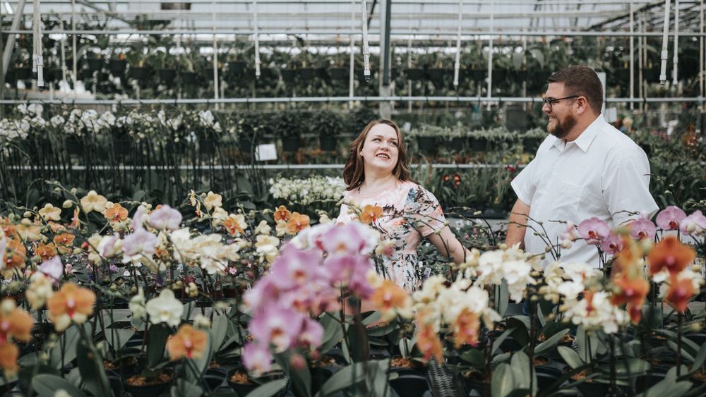 maternity photo in greenhouse