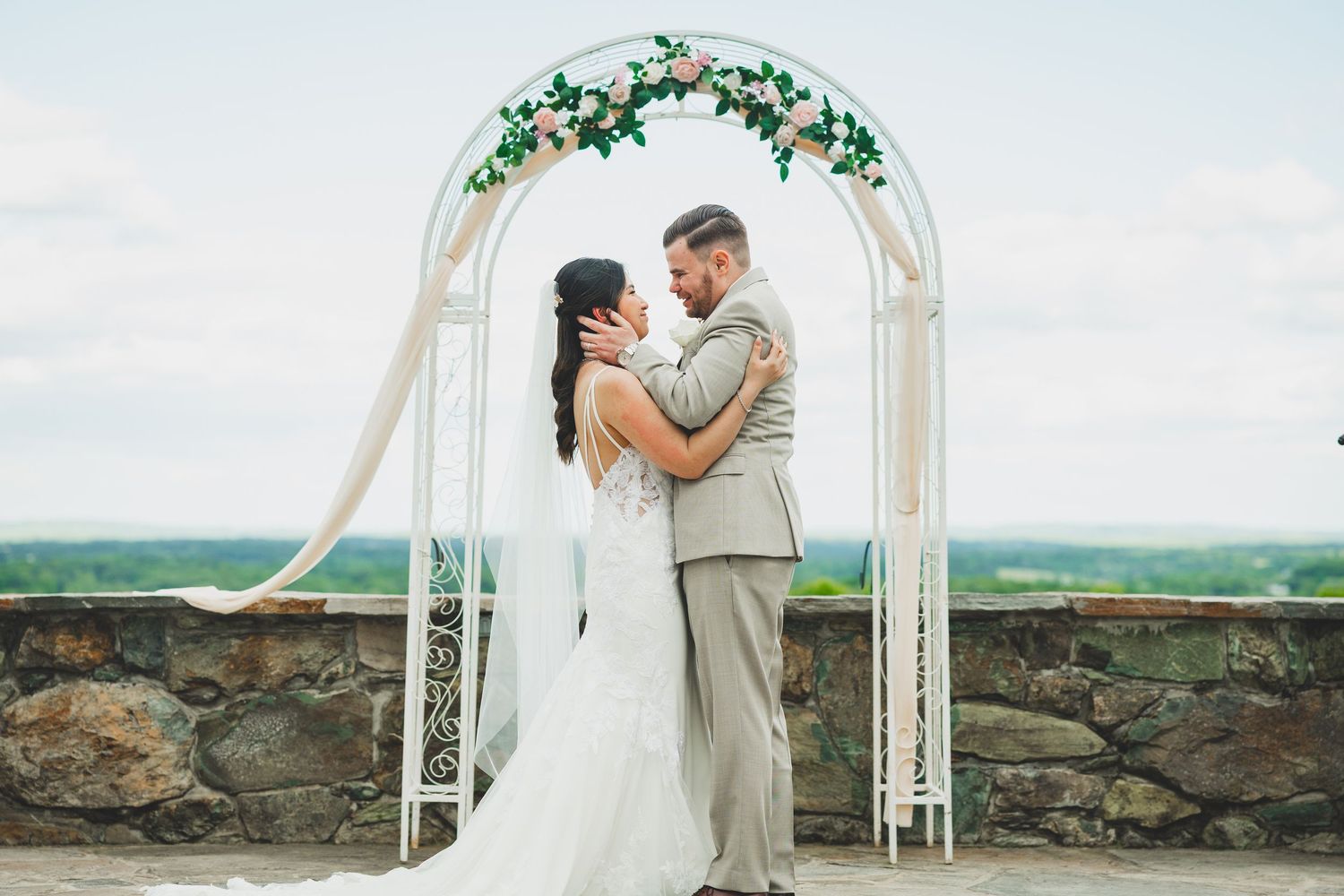 A romantic wedding ceremony at the bluemont vineyard in virginia.