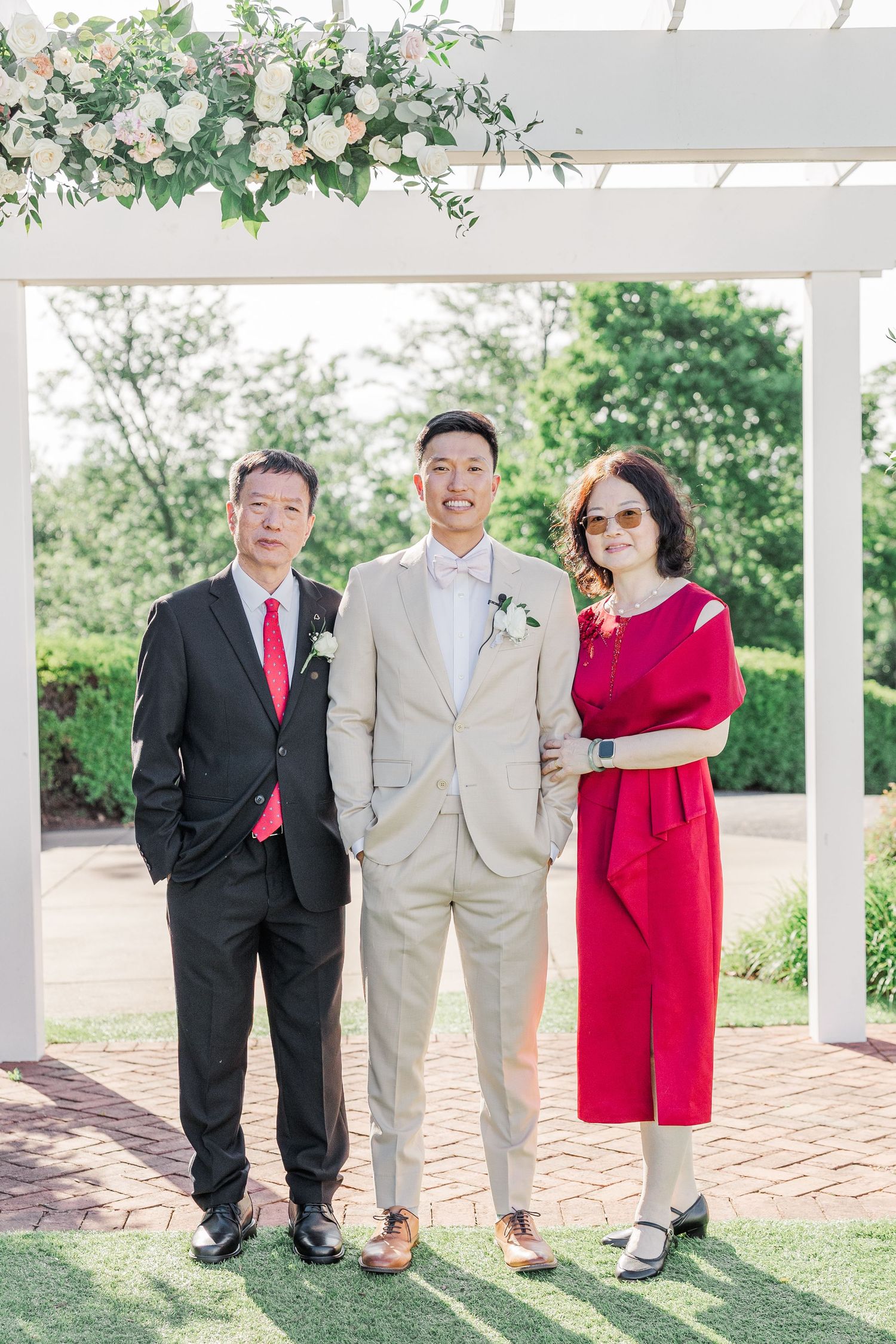 Dominion valley country club wedding pictures