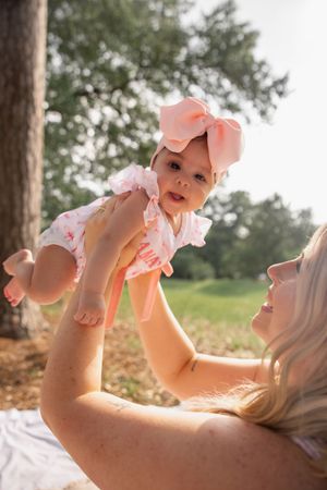 Motherhood portrait session in Spring, Texas