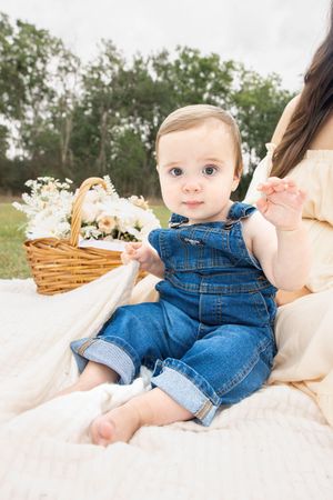 Motherhood portrait session in Spring, Texas