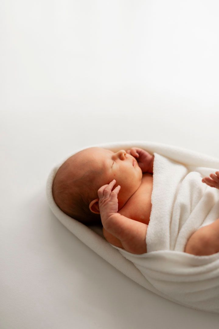 Newborn kuvaus, vastasyntynyt Jyväskylä ja Muurame, newborn kuvaaja