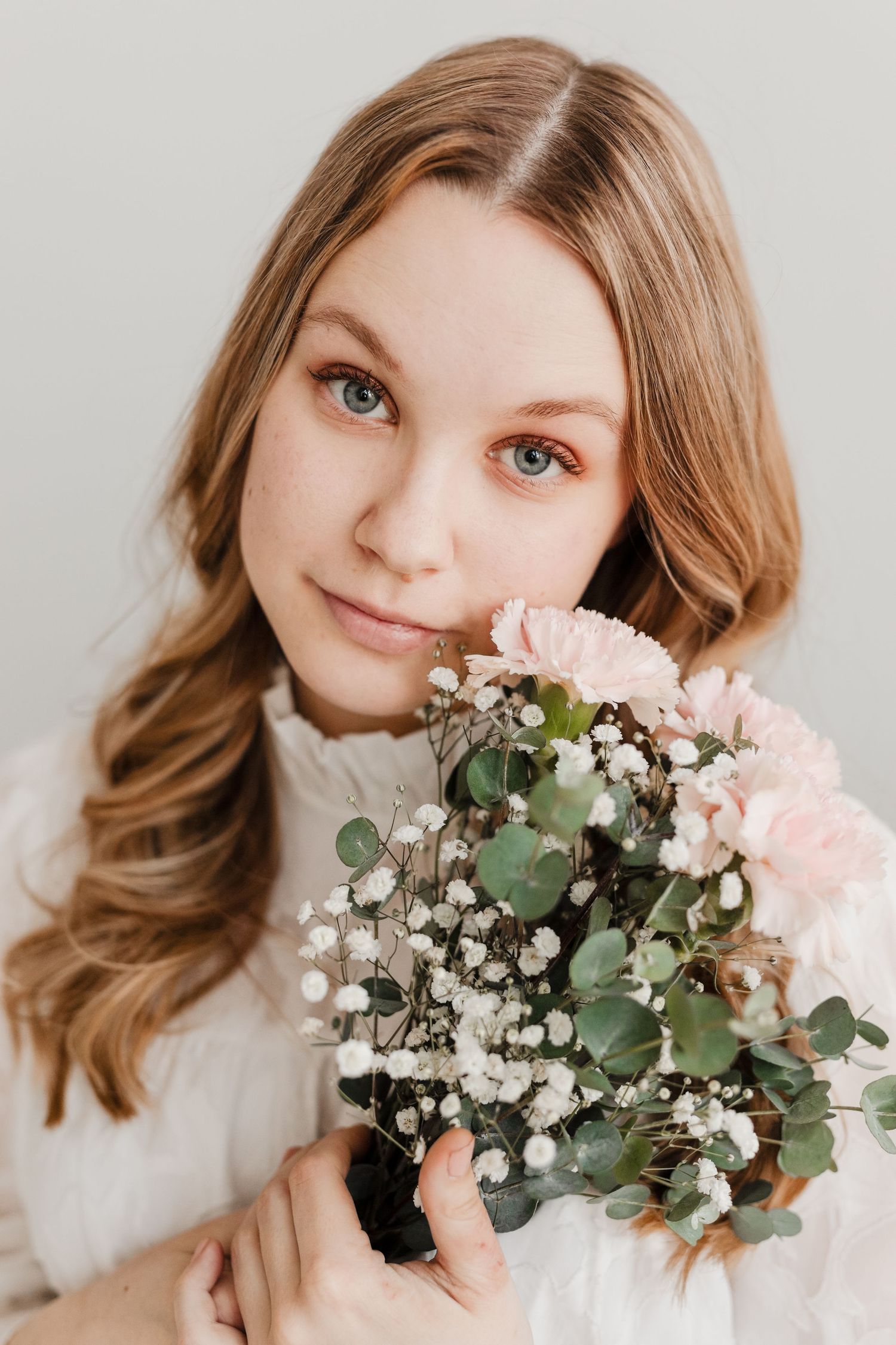 Valmistujaiskuvaus | Jasmine Grahn | valokuvaaja Ulvila |
https://www.jasminegrahn.fi/