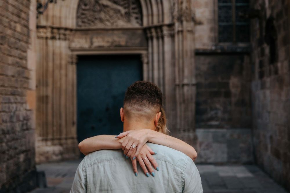Casual engagement photoshoot Barcelona