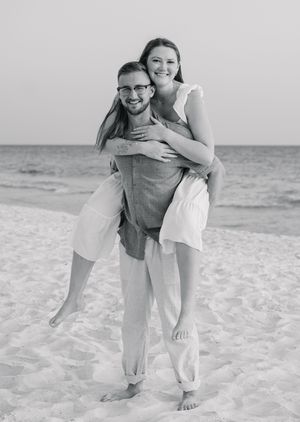 Destin portrait photographer Pensacola portrait photographer Navarre portrait photographer Panama City Beach portrait photographer Niceville