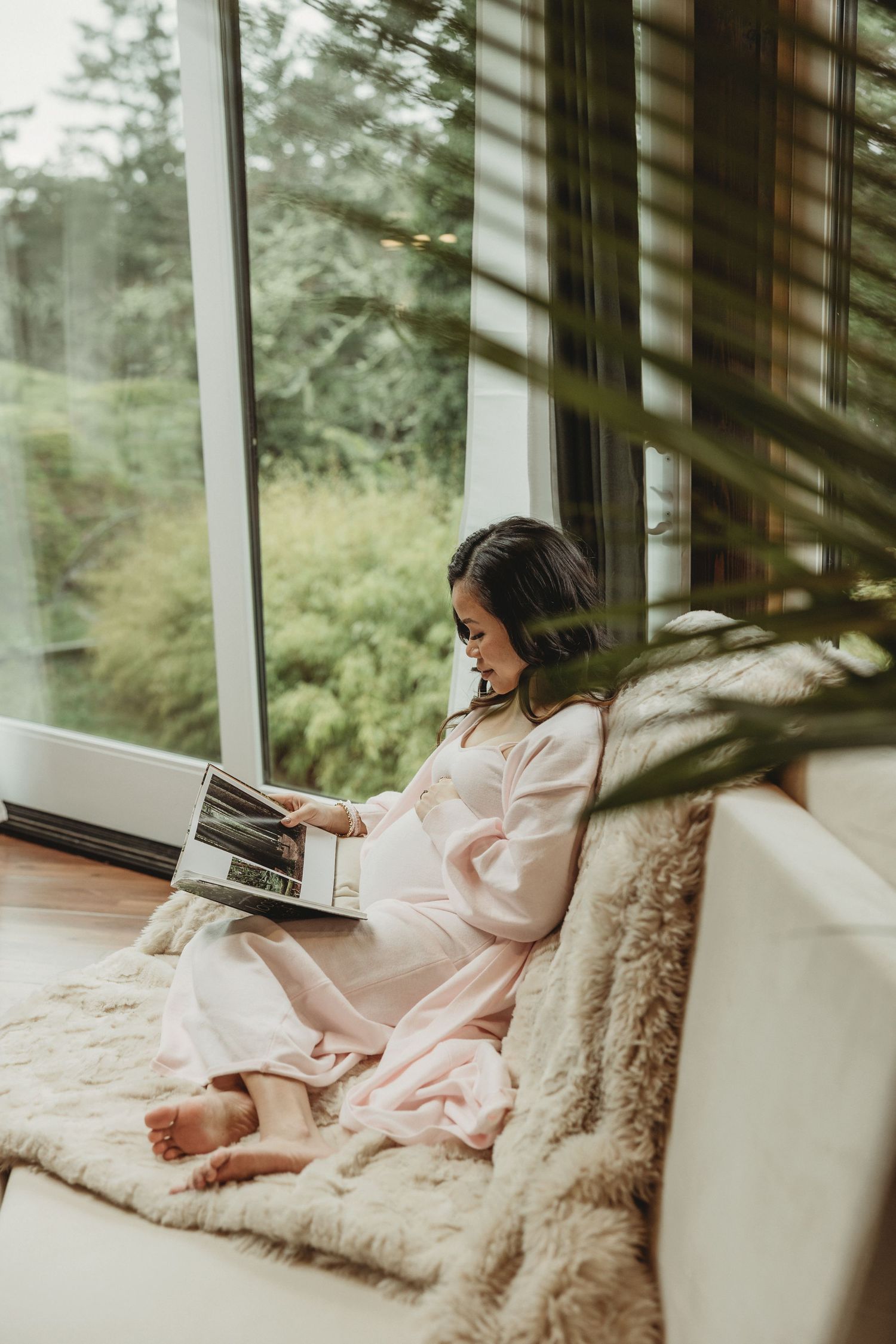 maternity photographer in victoria bc, maternity photographer nanaimo bc, pregnant victoria bc, doula victoria bc, midwives victoria bc, yyj