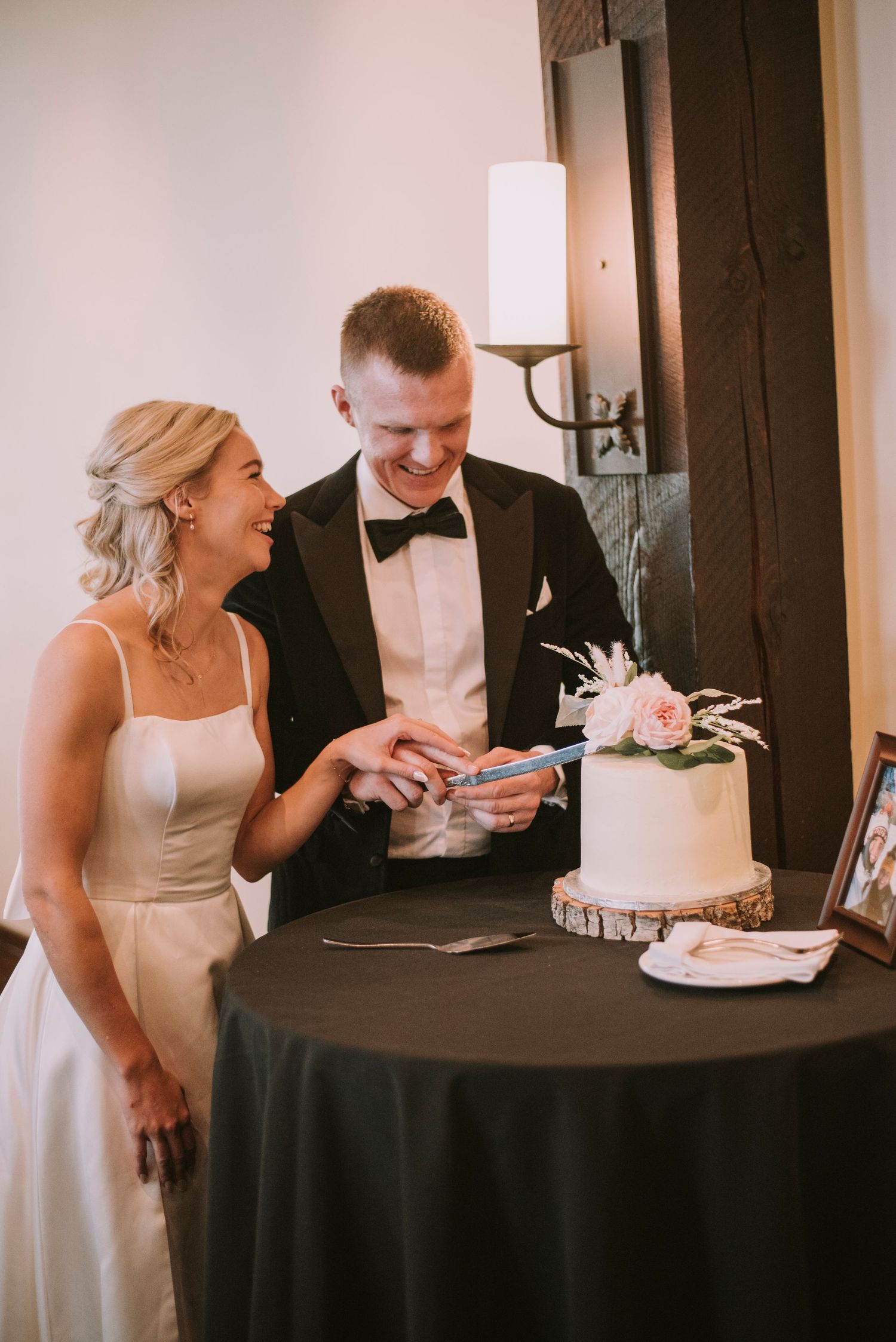 Silvertip Resort Canmore Wedding
Silvertip Resort Canmore Wedding Photographer