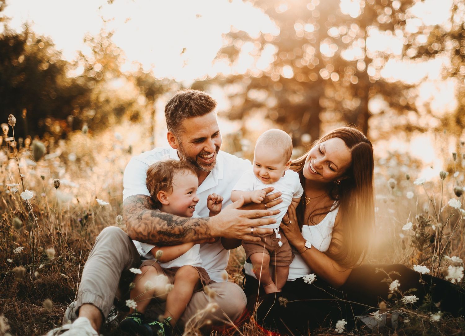 Familienfotoshooting in der Natur. Lustige und ungezwungene Fotos für die Ewigkeit  Altenstadt, Hanau, Frankfurt, Wetter