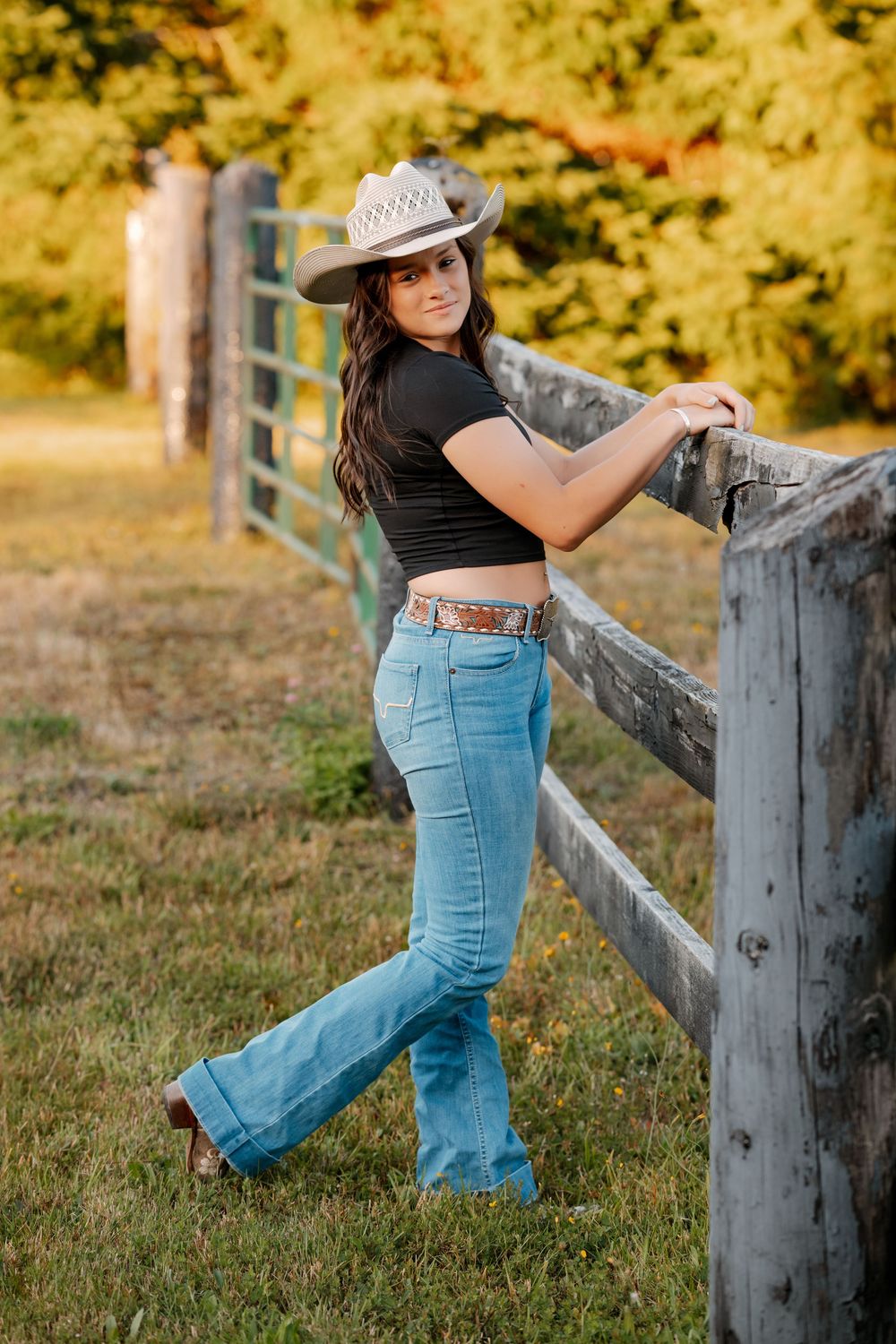 Charlotte Ann Photography - High School Seniors Portrait Photography. Pacific Northwest Photographer. Forks, Washington Photographer.