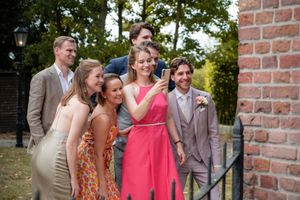 Feestfoto's bruiloft - Elles Yanna Photography - Trouwfotograaf regio Nijmegen, Arnhem