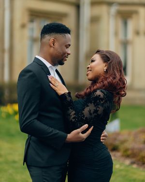 Wedding portraits, couples, white wedding.