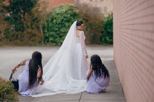 Wedding portraits, couples, white wedding.