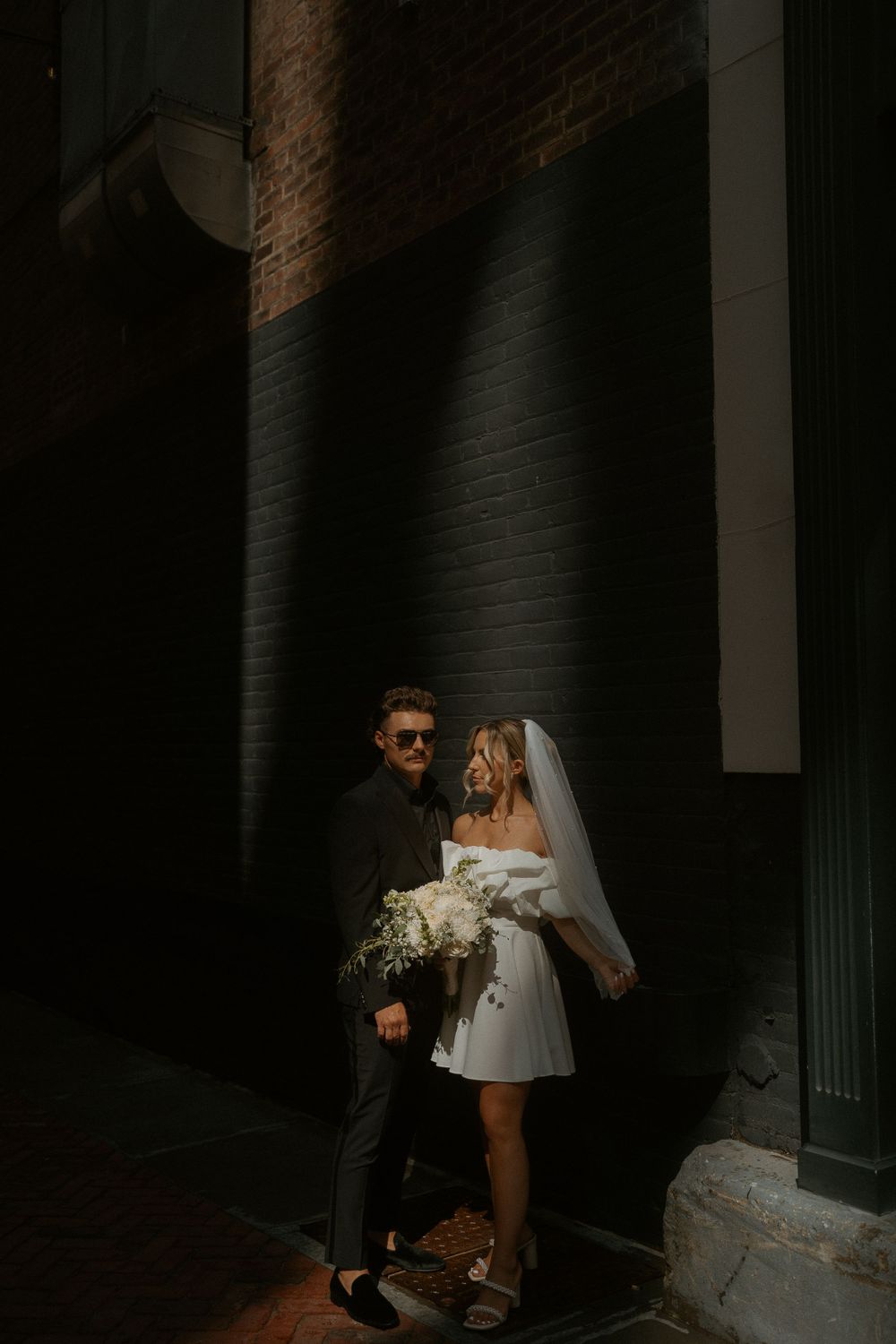 detroit wedding photographer, detroit weddings, michigan wedding photographer, michigan weddings, parkers alley