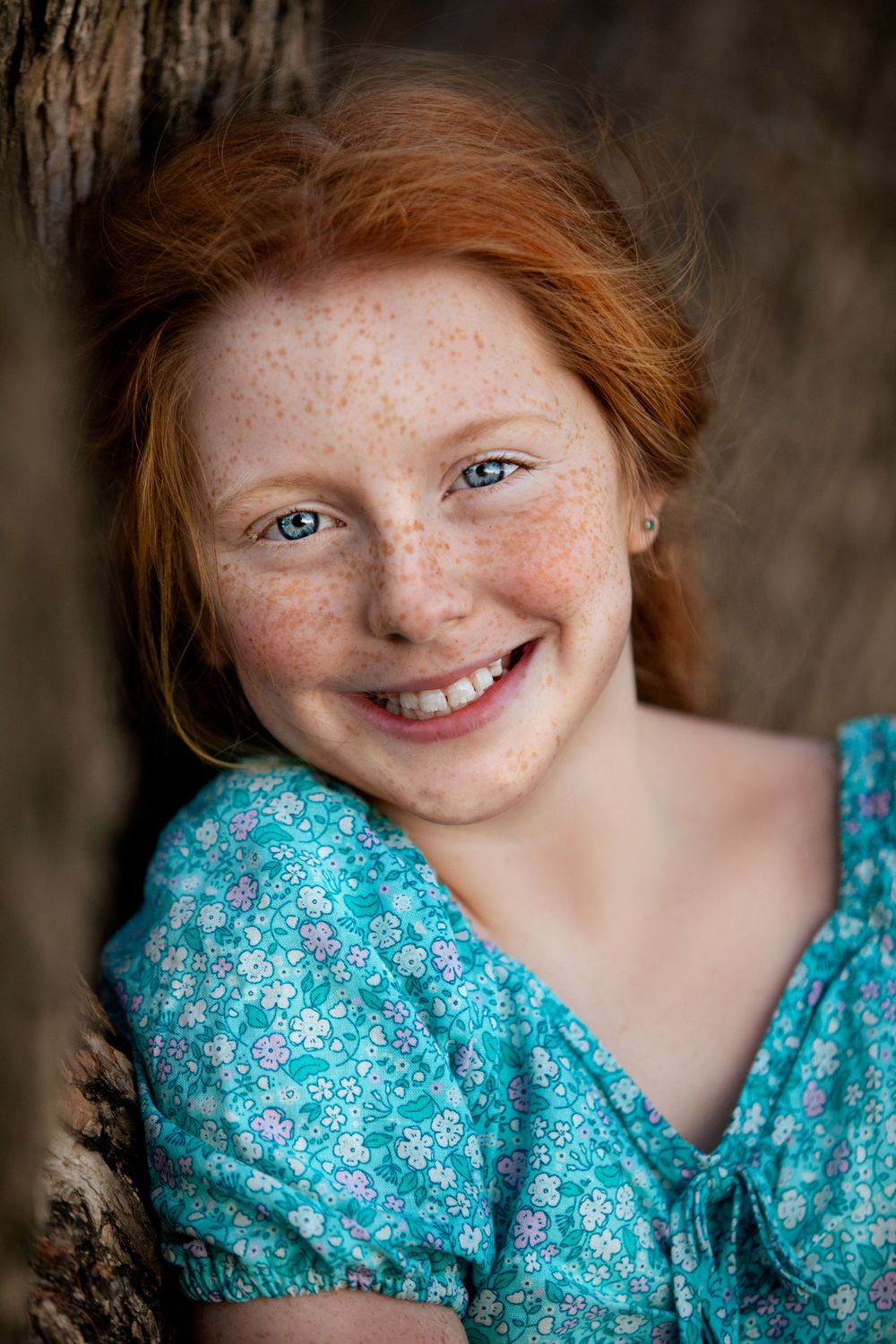 10th birthday milestone, goodna, vibrant, fun outdoor portrait session, pink, blue, family photogrpher salma begg