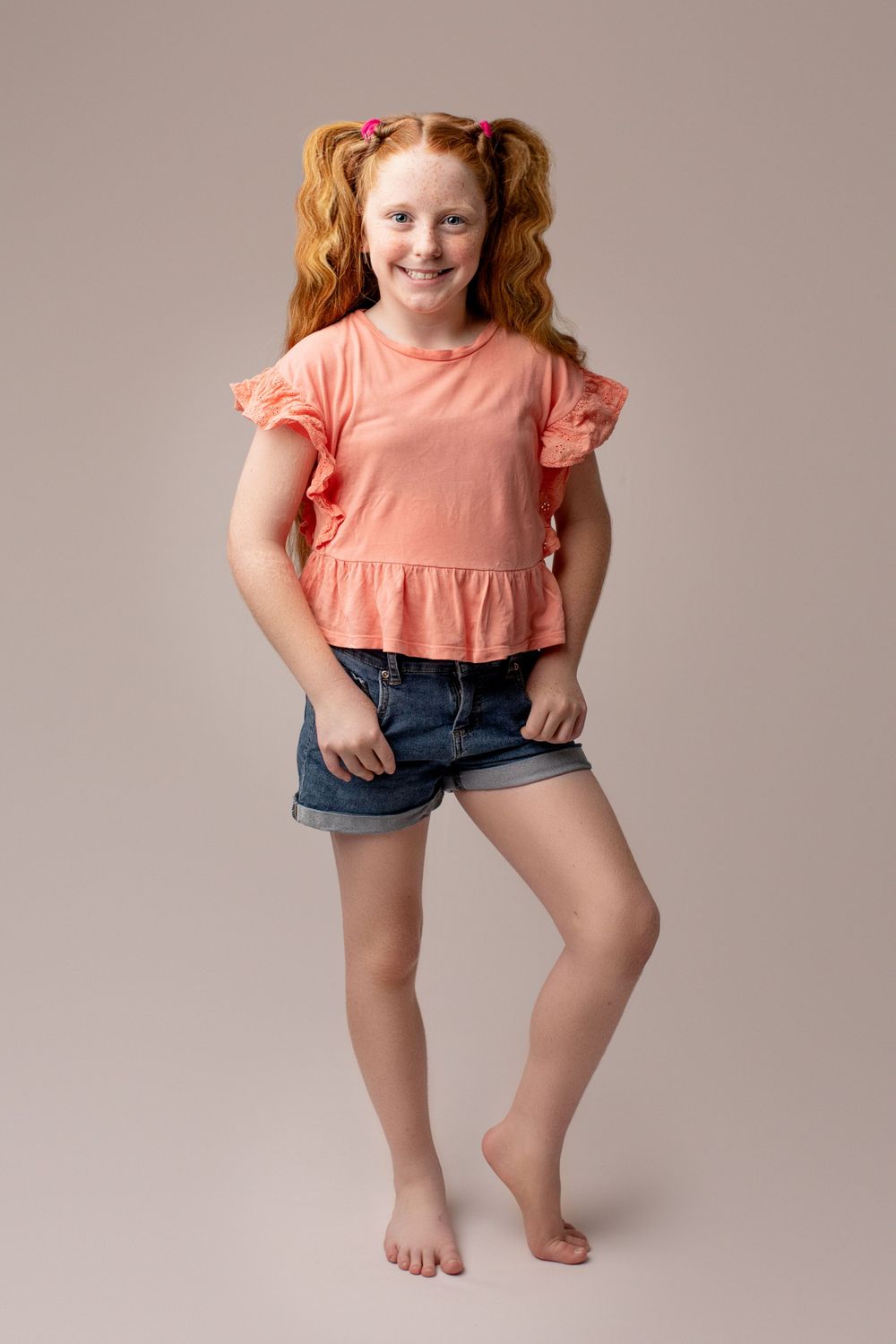 10th birthday milestone, goodna, vibrant, fun in-studio session, pink, blue, family photogrpher salma begg