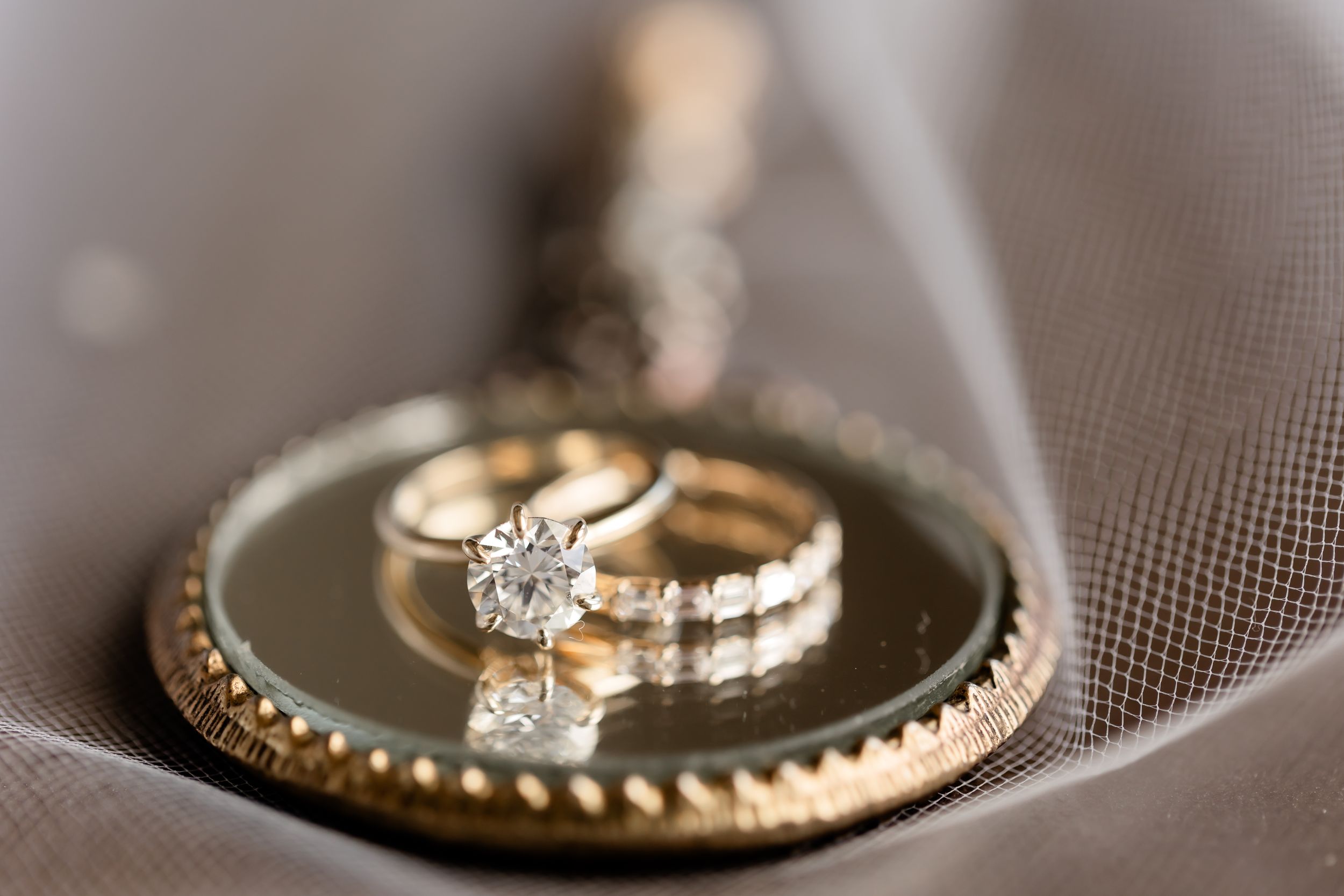 Ring details photos wedding photo romantic classic up close