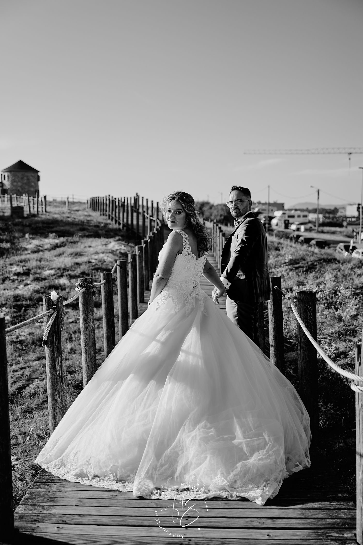 Noivos na sua sessão de Pós Casamento na Praia da Apulia