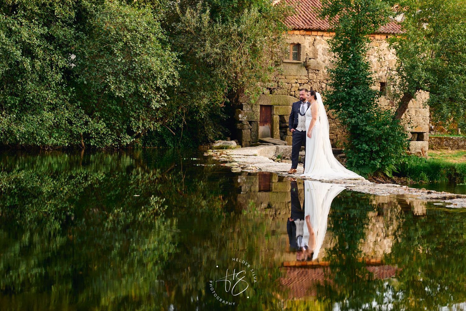 Noivos na sua sessão de Pós Casamento no Rio em Vila Verde