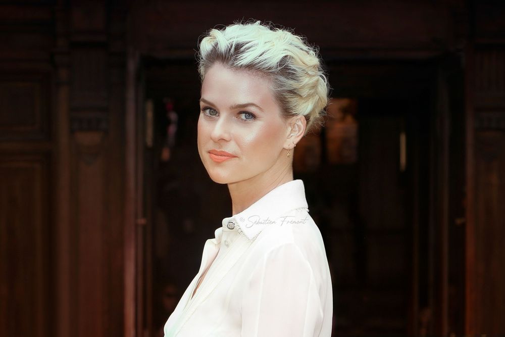 Sébastien Frémont - Celebrity Photographer - Alice Eve / Schiaparelli - Paris