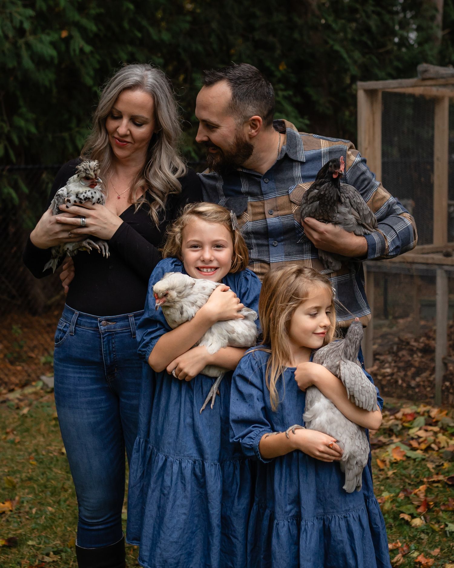 familiy photography, backyard photography, chicken photography