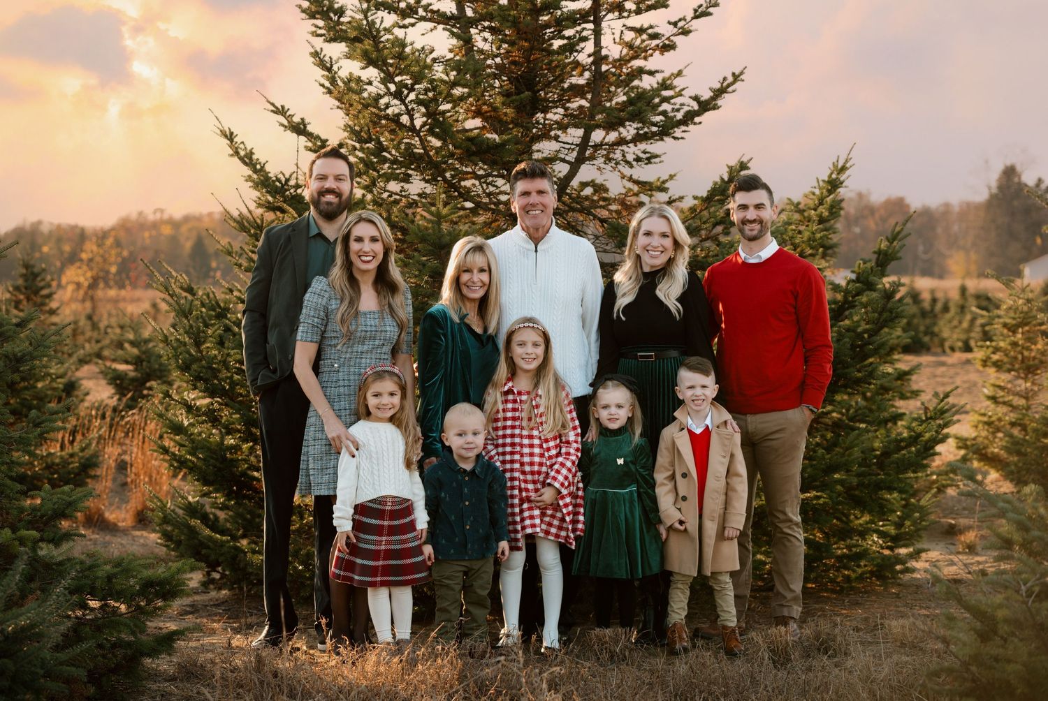 family tree farm fun southeast michigan photographer 48183 48173