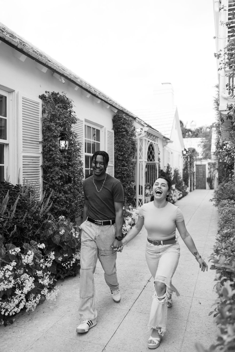 Downtown Palm Beach Engagement photos captured by Lindsay McDow Photography in Worth Ave