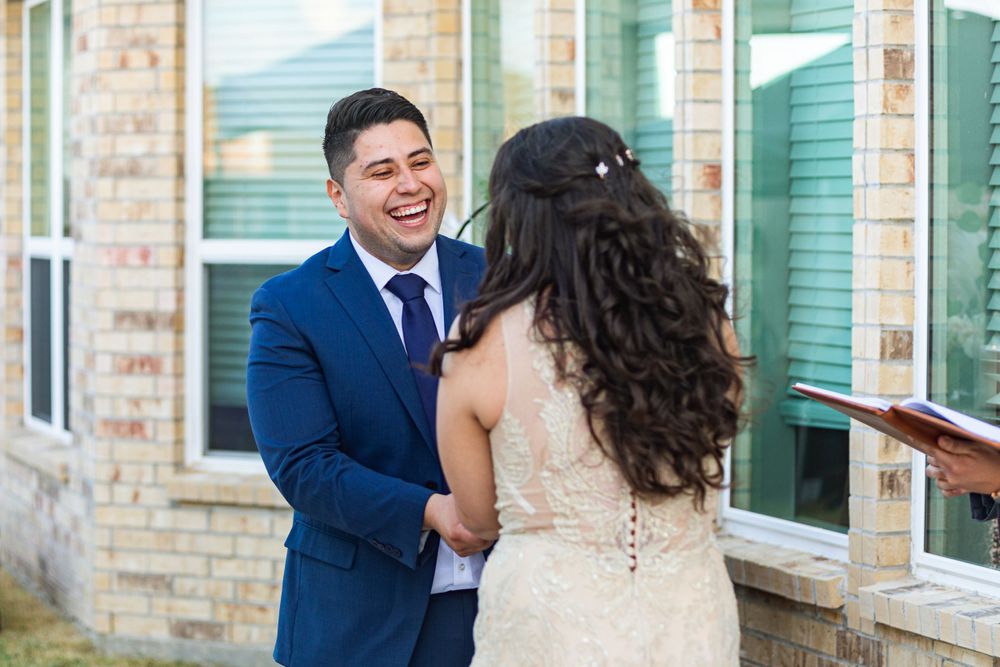 houston wedding photography candid ceremony moments

wedding photographer in houston capturing natural emotion