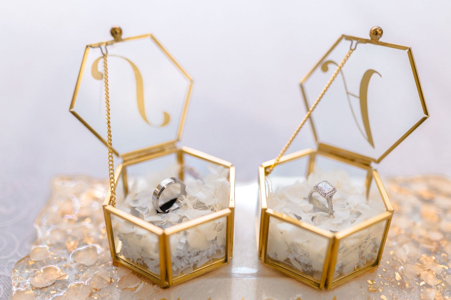modern and aesthetic his and her nikkah rings