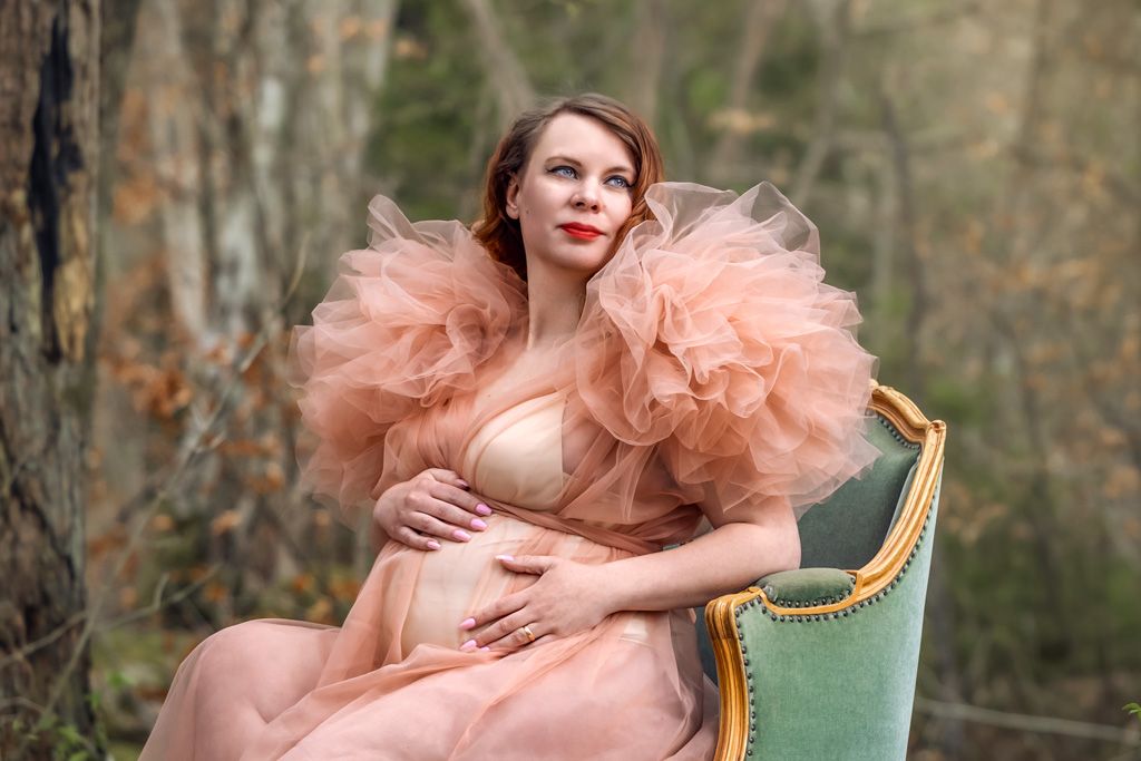 Maternity photoshoot sweden