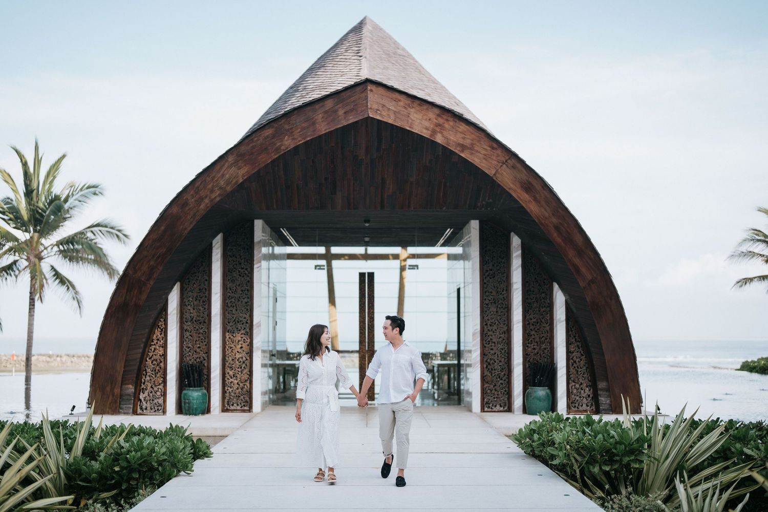 Honeymoon photography services at The Apurva Kempinski Bali