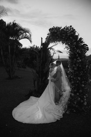 Wedding photographer Tuscany | Destination wedding Italy | Villa wedding Florence | Luxury Wedding Party.
