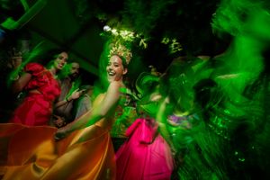 Wedding photographer Tuscany | Destination wedding Italy | Villa wedding Florence | Luxury Wedding Party.